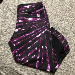Tek Gear Capris - L